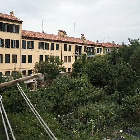 Venetian Mood: Secret Garden * Venice